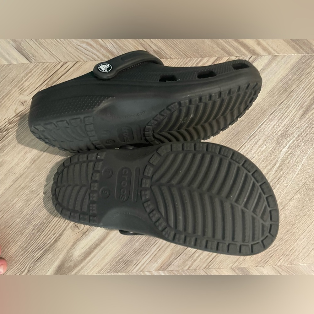 Black CROCS - Picture 2 of 4